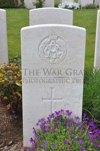 MONT HUON MILITARY CEMETERY, LE TREPORT - STOKES, HAROLD PERCIVAL