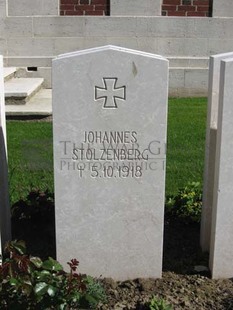 MONT HUON MILITARY CEMETERY, LE TREPORT - STOLZENBERG, JOHANNES