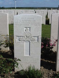 MONT HUON MILITARY CEMETERY, LE TREPORT - STROULGER, LAURENCE