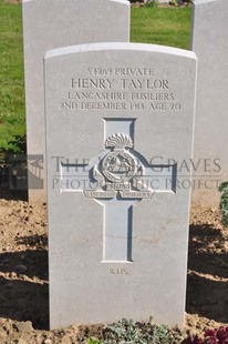 MONT HUON MILITARY CEMETERY, LE TREPORT - TAYLOR, HENRY