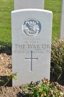 MONT HUON MILITARY CEMETERY, LE TREPORT - TETT, W