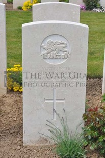 MONT HUON MILITARY CEMETERY, LE TREPORT - THOMPSON, JAMES