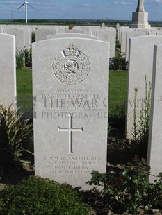 MONT HUON MILITARY CEMETERY, LE TREPORT - THORNHILL, DAVID