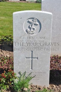 MONT HUON MILITARY CEMETERY, LE TREPORT - TRACY, THOMAS FRANCIS