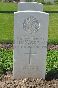 MONT HUON MILITARY CEMETERY, LE TREPORT - TRUMPER, WILLIAM