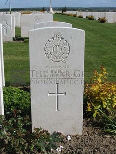 MONT HUON MILITARY CEMETERY, LE TREPORT - TUFFEY, J