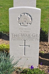 MONT HUON MILITARY CEMETERY, LE TREPORT - VOSE, ARTHUR