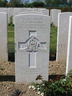 MONT HUON MILITARY CEMETERY, LE TREPORT - WALKER, EDWIN GEORGE