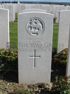 MONT HUON MILITARY CEMETERY, LE TREPORT - WARD, JOHN