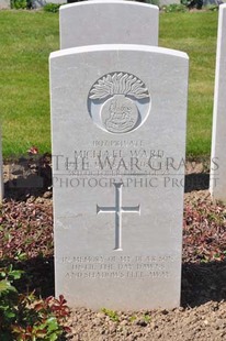 MONT HUON MILITARY CEMETERY, LE TREPORT - WARD, MICHAEL