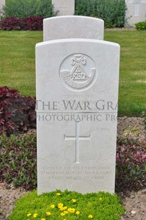 MONT HUON MILITARY CEMETERY, LE TREPORT - WATKINS, C