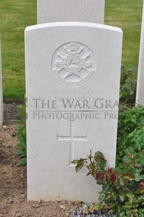 MONT HUON MILITARY CEMETERY, LE TREPORT - WATSON, WILFRID