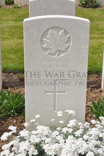 MONT HUON MILITARY CEMETERY, LE TREPORT - WAY, GEORGE ROBERT