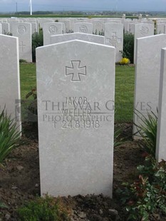 MONT HUON MILITARY CEMETERY, LE TREPORT - WELLER, JAKOB