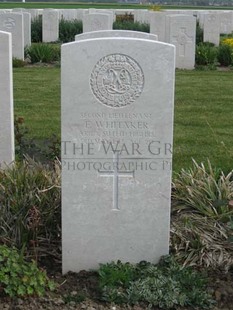 MONT HUON MILITARY CEMETERY, LE TREPORT - WHITAKER, FOSTER