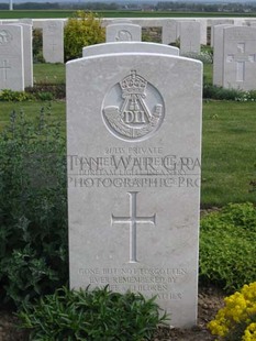 MONT HUON MILITARY CEMETERY, LE TREPORT - WHITEHEAD, DANIEL