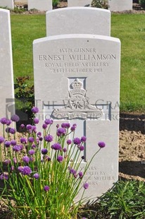 MONT HUON MILITARY CEMETERY, LE TREPORT - WILLIAMSON, ERNEST