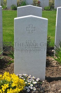 MONT HUON MILITARY CEMETERY, LE TREPORT - WINTER, ARTUR