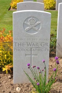 MONT HUON MILITARY CEMETERY, LE TREPORT - WOOD, GEORGE HENRY