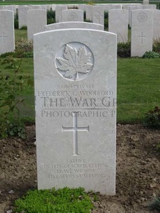 MONT HUON MILITARY CEMETERY, LE TREPORT - WOODFORD, FREDERICK CHARLES