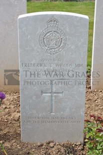 MONT HUON MILITARY CEMETERY, LE TREPORT - WOODS, FREDERICK THOMAS