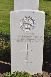 MONT HUON MILITARY CEMETERY, LE TREPORT - WYE, ALFRED