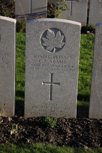 Lijssenthoek Military Cemetery - Adams, Charles Frederick