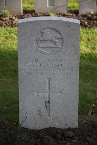 Lijssenthoek Military Cemetery - Ainslie, Montague Forwood
