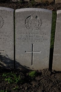 Lijssenthoek Military Cemetery - Alexander, L