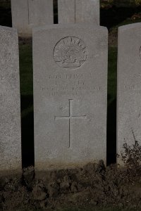 Lijssenthoek Military Cemetery - Aley, Frederick Roger