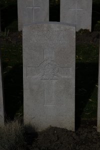 Lijssenthoek Military Cemetery - Allanach, J