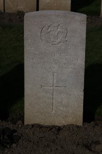Lijssenthoek Military Cemetery - Allen, Edmund William