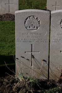 Lijssenthoek Military Cemetery - Allen, Frederick Owen