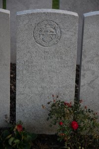 Lijssenthoek Military Cemetery - Allford, W