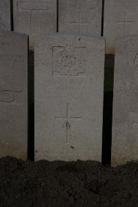 Lijssenthoek Military Cemetery - Allingham, F