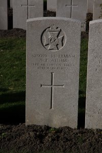 Lijssenthoek Military Cemetery - Allum, A E
