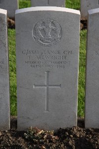 Lijssenthoek Military Cemetery - Allwright, F