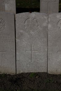 Lijssenthoek Military Cemetery - Anger, William James