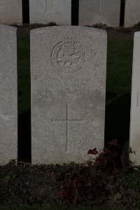 Lijssenthoek Military Cemetery - Aston, Dennis Gilbert