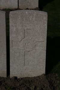 Lijssenthoek Military Cemetery - Atkins, R A
