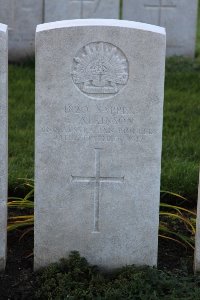 Lijssenthoek Military Cemetery - Atkinson, Clive