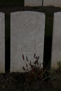 Lijssenthoek Military Cemetery - Avis, Fredrick George