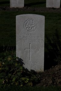 Lijssenthoek Military Cemetery - Bacchus, William Hubert Ogden