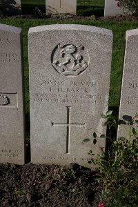 Lijssenthoek Military Cemetery - Baker, Frank Horace