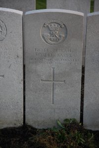 Lijssenthoek Military Cemetery - Baker, Robert