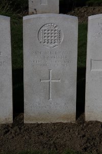 Lijssenthoek Military Cemetery - Barfield, E J