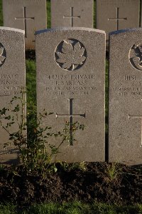 Lijssenthoek Military Cemetery - Barrass, J