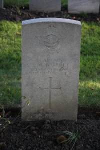 Lijssenthoek Military Cemetery - Barrett, Ernest William