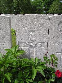 Lijssenthoek Military Cemetery - Bates, Samuel