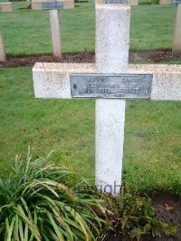 Lijssenthoek Military Cemetery - Beauquis, Ernest